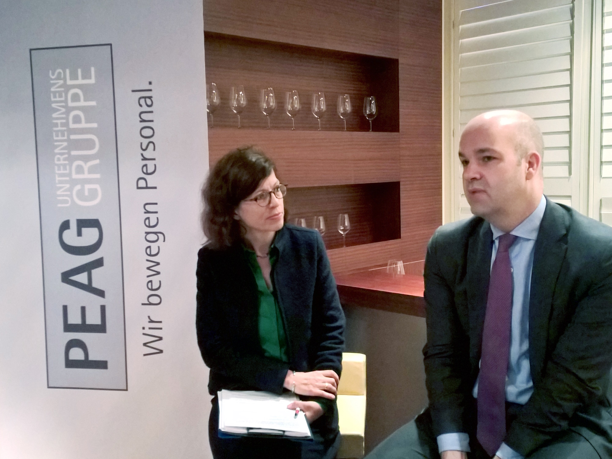 Moderatorin Jaqueline Boysen und Prof. Marcel Fratzscher 