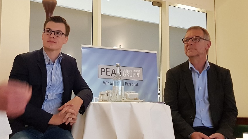 von links: Kai Whittaker, MdB, CDU-Bundestagsfraktion, Mitglied des Ausschusses für Arbeit und Soziales, und Dr. Heinrich Beyer, Geschäftsführer des Bundesverbandes Mitarbeiterbeteiligung AGP