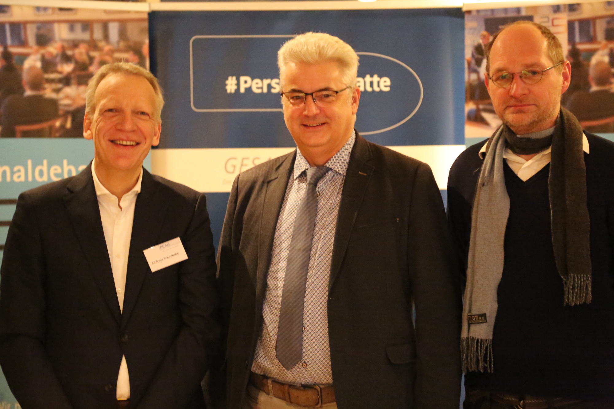 von links: Andreas Schmincke, Geschäftsführer der PEAG Holding GmbH, Axel Knoerig, für die CDU im Bundestag und stellvertretender Vorsitzender im Ausschuss für Arbeit und Soziales, Dr. Holger Kolb, Stellvertreter der Geschäftsführung des Sachverständigenrates für Integration und Migration